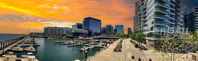 码头步道沿着海港/创新区在南波士顿波士顿附近，马萨诸塞州